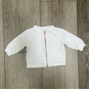 CAT & JACK EYELET LACE ZIP UP BOMBER JACKET WHITE 3-6MO